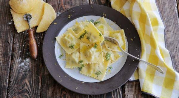 Равиоли с чиром и креветками