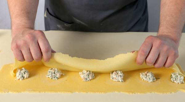 Равиоли с чиром и креветками